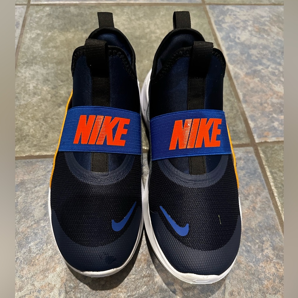 Kids Nike Flex Runner 4, like new